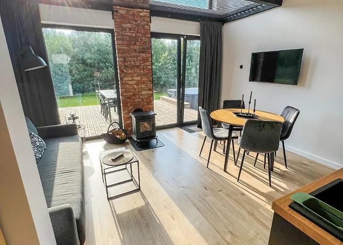 Czarcia Szopa Prywatne Jacuzzi I Kominek W Cenie! Villa Msciszewice