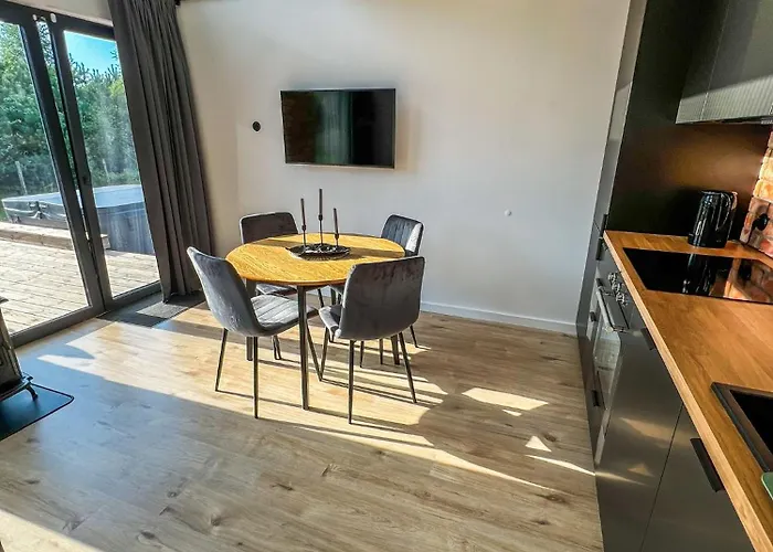 Czarcia Szopa Prywatne Jacuzzi I Kominek W Cenie! Villa Msciszewice